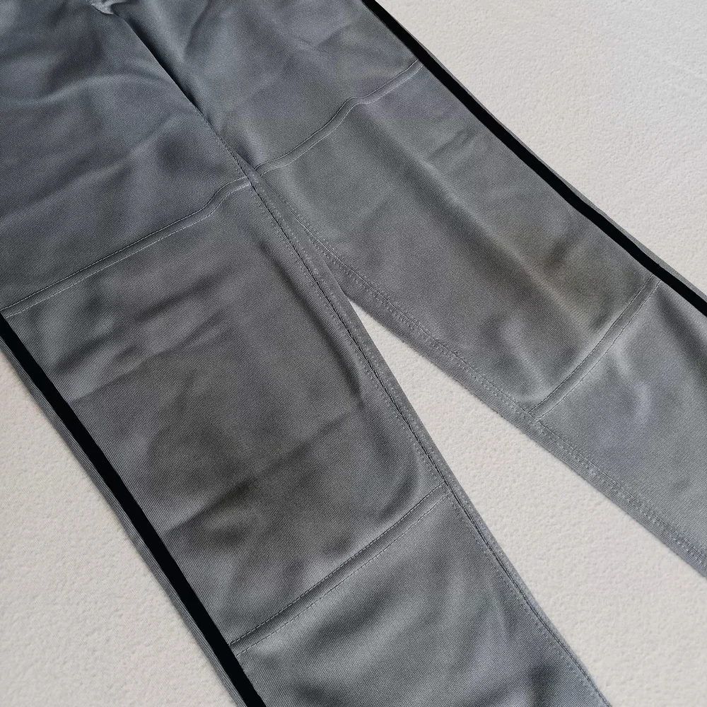 Nike Dri-Fit Sz XS Basball Gray&Black Kids Pants (Staining On Knees...see Photos